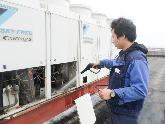 商用中央空調安裝過程中如何固定室外機？惠馳告訴您